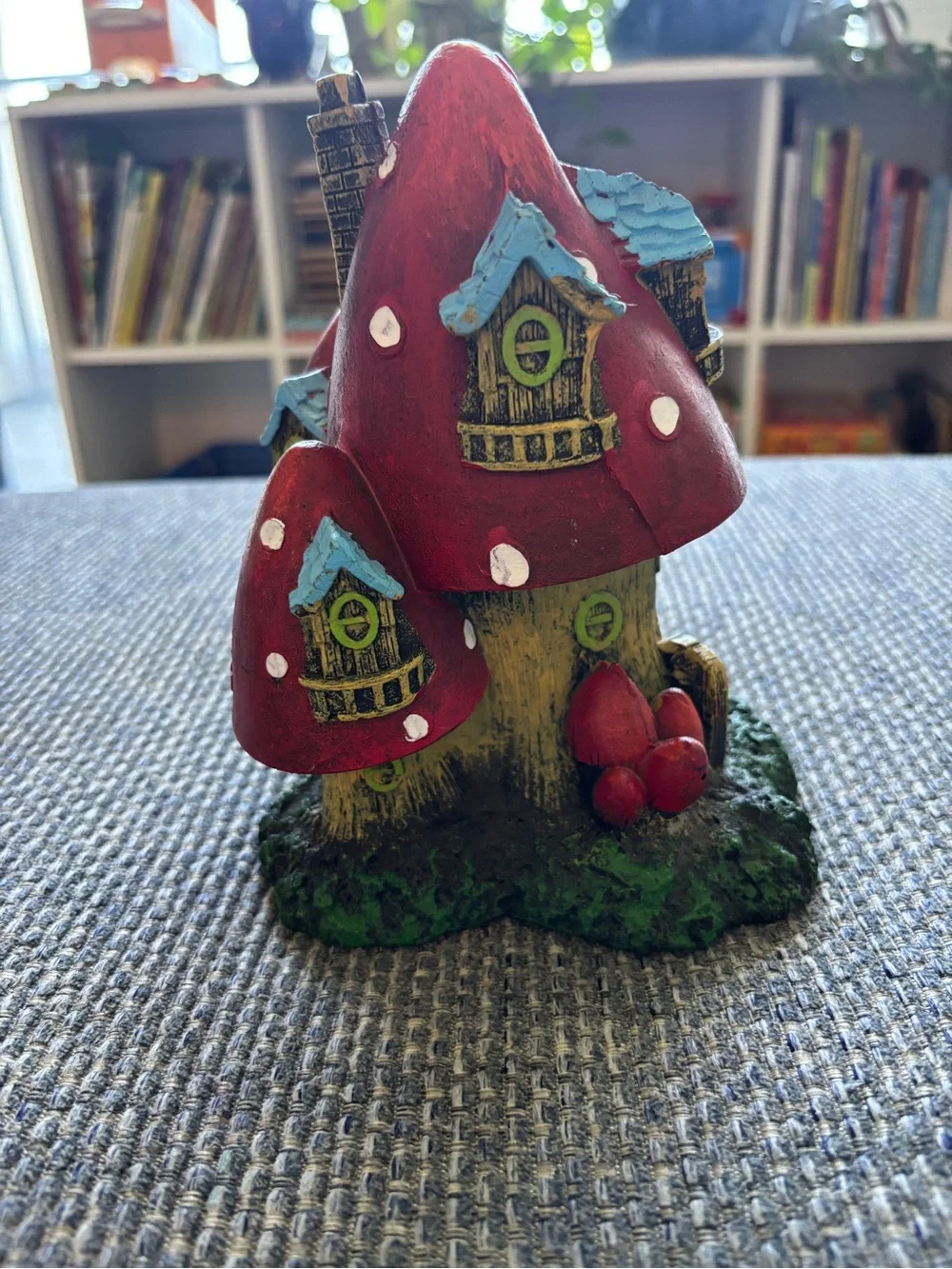 Whimsical Red Mushroom Fairy House Aquarium Décor
